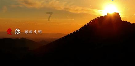 老兵隐藏身份71年，一枚勋章暴露其身份，部队开6台坦克迎接