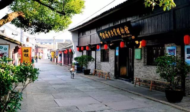 2012年，一80后女模自称比尔盖茨前妻，骗福建富豪千万元，终被捕