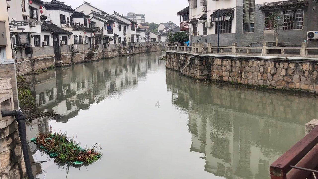 逃出魔术师的房间